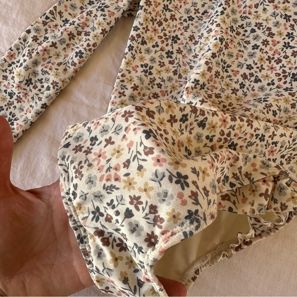 Carters Little Planet Floral Long Sleeve Zipper One piece Swimsuit Rash Guard - Picture 4 of 4